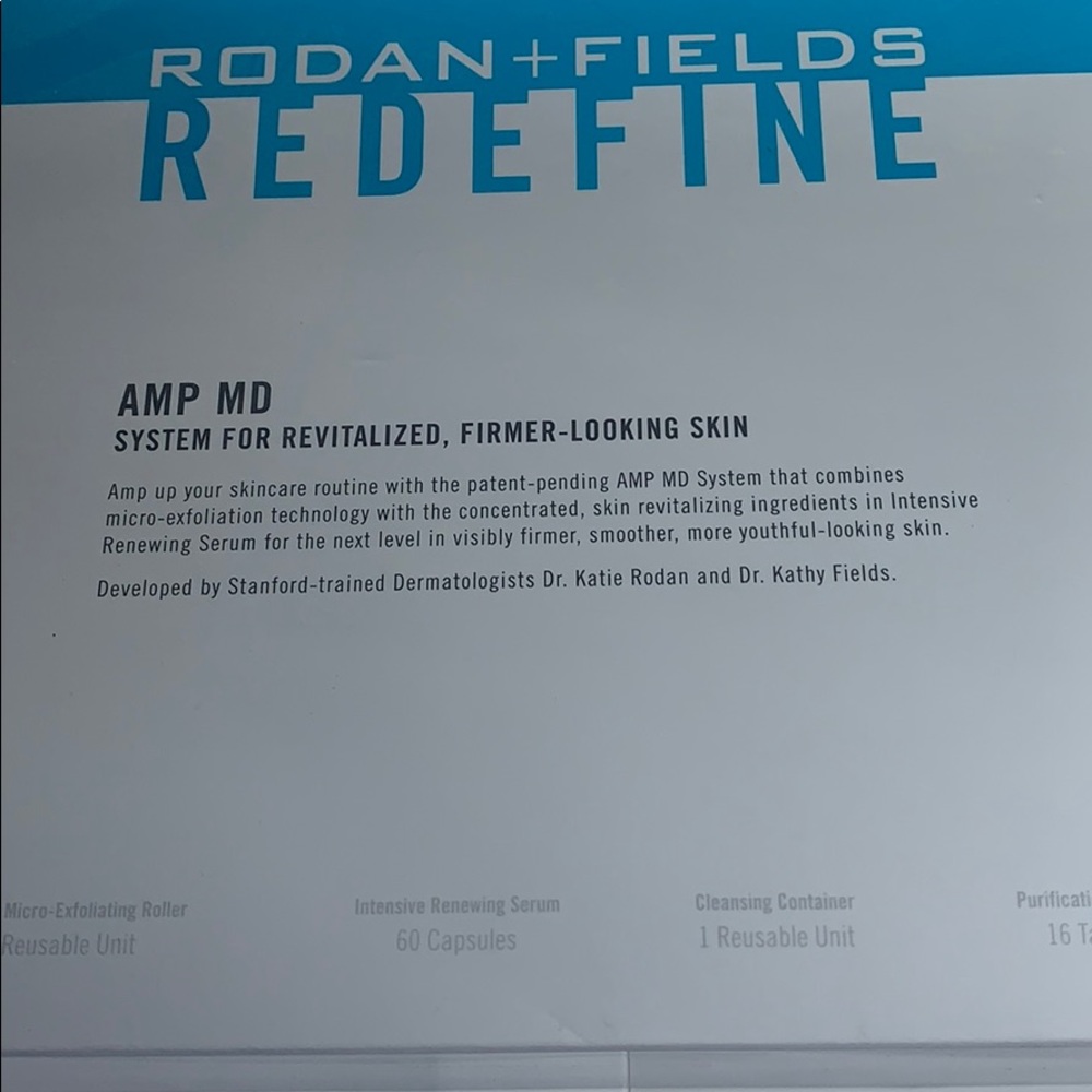 Amp MD micro-exfoliating roller & container